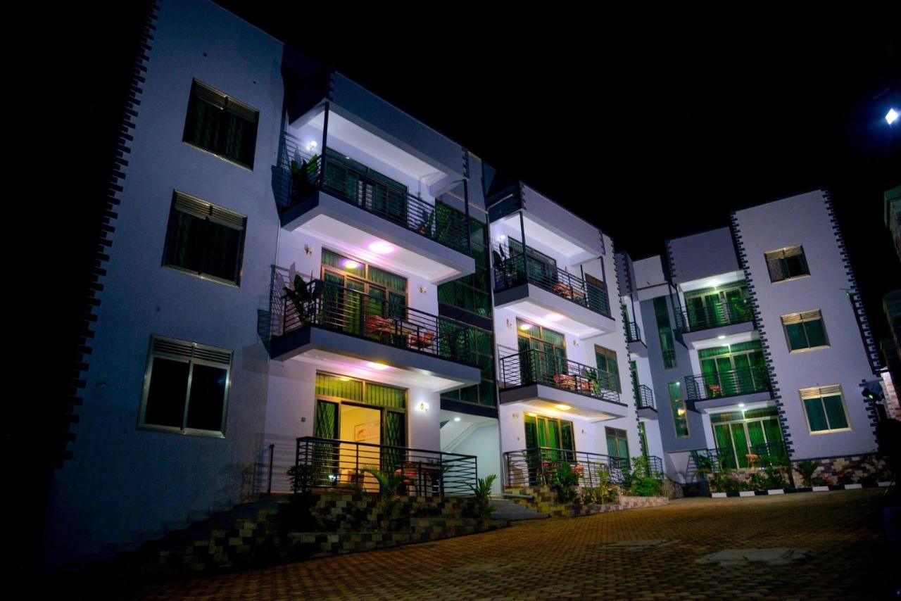 1 Bedroom Suite In 3 Bedroom Apartment Namulanda Exterior photo